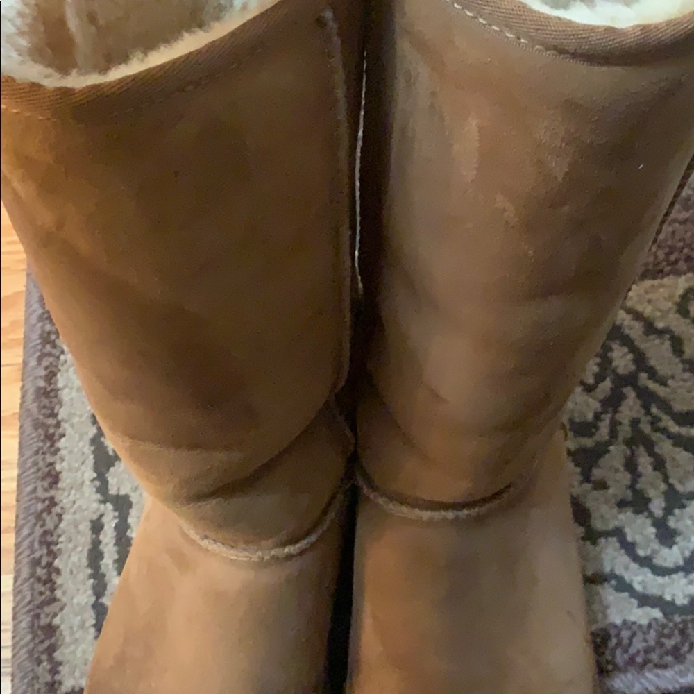 Uggs - Picture 7 of 7